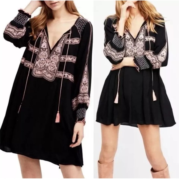 Free People Dresses & Skirts - Free People Wind Willow Embroidered Peasant Boho Mini Tunic Dress Women’s SZ M